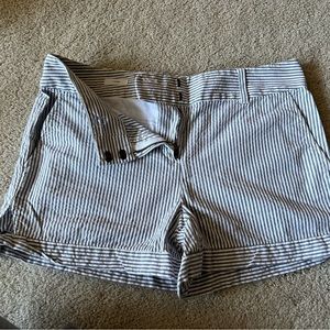 Loft chino shorts blue and white striped (4)
